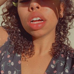 Meet your Posher, Raquel